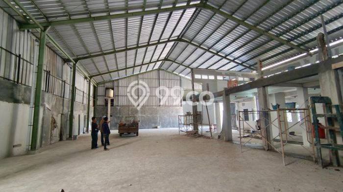 Unit Gudang Disewakan di Soekarno Hatta di Area Ramai & Strategis Unit Gudang Disewakan di Soekarno Hatta di Area Ramai & Strategis
