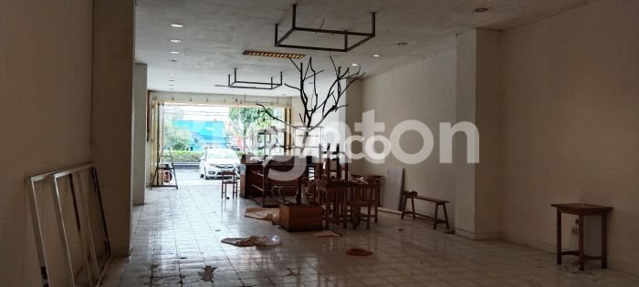 HARGA SPESIAL! Ruko Kawasan Depok, Luas 120m², Area Strategis HARGA SPESIAL! Ruko Kawasan Depok, Luas 120m², Area Strategis
