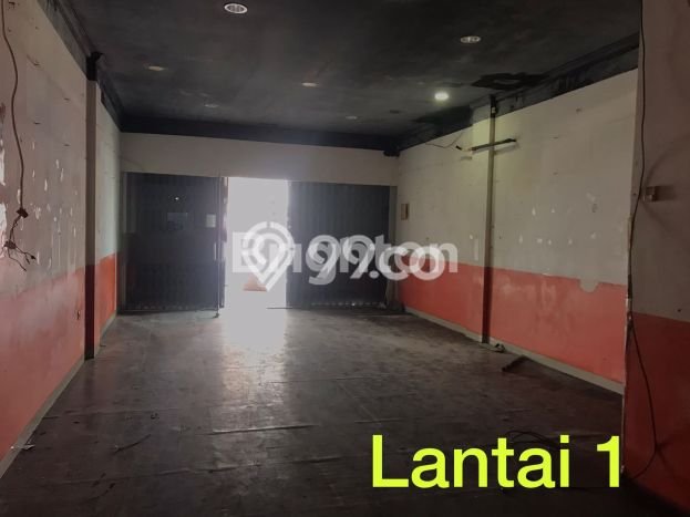 Ruko Kawasan Komersial di Taman Ratu, Luas 262m², Mainroad Ruko Kawasan Komersial di Taman Ratu, Luas 262m², Mainroad
