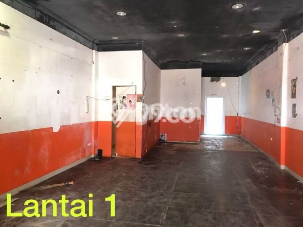 Ruko Kawasan Komersial di Taman Ratu, Luas 262m², Mainroad Ruko Kawasan Komersial di Taman Ratu, Luas 262m², Mainroad
