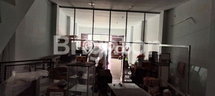 LOKASI PREMIUM! Ruko Kawasan Terban, Luas 534m², Jalan Strategis LOKASI PREMIUM! Ruko Kawasan Terban, Luas 534m², Jalan Strategis