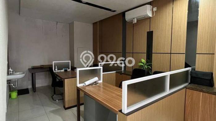Ruko Dijual di Tangerang LT 54m2 & LB 165m2 Lokasi Terbaik! Ruko Dijual di Tangerang LT 54m2 & LB 165m2 Lokasi Terbaik!