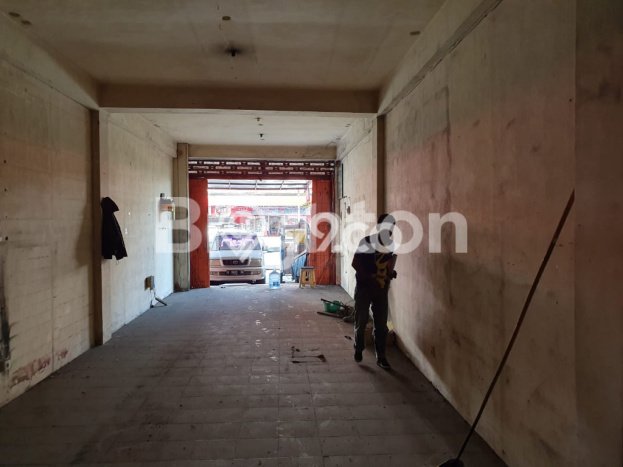 Paling Diincar! Ruko Dijual di Gatot Subroto Harga Kompetitif Paling Diincar! Ruko Dijual di Gatot Subroto Harga Kompetitif