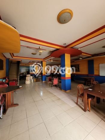 Jual Ruko Kawasan , Luas 720m2m², Kawasan Komersial, Akses Strategis Jual Ruko Kawasan , Luas 720m2m², Kawasan Komersial, Akses Strategis