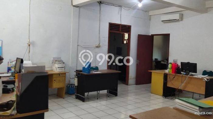 LOKASI STRATEGIS! Gudang Kawasan Colomadu, Luas 325m², Akses Strategis LOKASI STRATEGIS! Gudang Kawasan Colomadu, Luas 325m², Akses Strategis