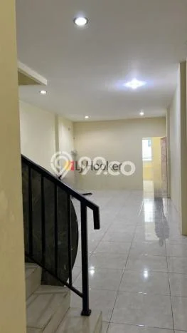 Ruko paling strategis disewakan di Penjaringan Jakarta Utara Ruko paling strategis disewakan di Penjaringan Jakarta Utara