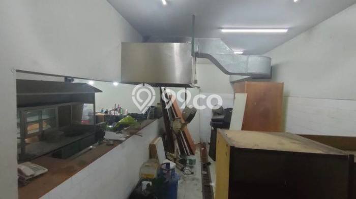 FOR SALE! Ruko di Antapani Bandung, LT 180m2, LB 393m2 FOR SALE! Ruko di Antapani Bandung, LT 180m2, LB 393m2