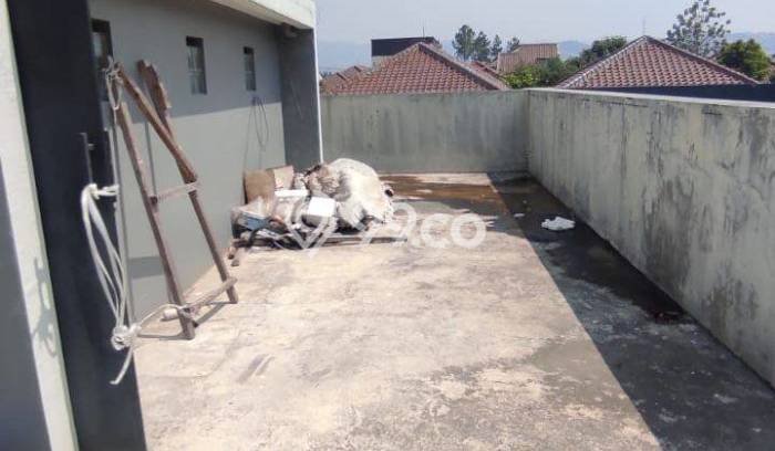 FOR RENT! Ruko di Kota Baru Parahyangan Cocok untuk Bisnis 120m2 FOR RENT! Ruko di Kota Baru Parahyangan Cocok untuk Bisnis 120m2