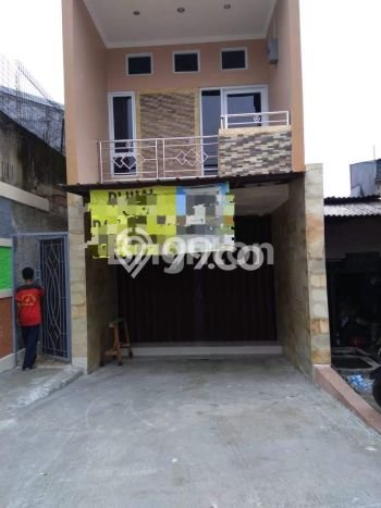 LOKASI PREMIUM! Ruko Kawasan , Luas 240m2m², Lokasi Strategis LOKASI PREMIUM! Ruko Kawasan , Luas 240m2m², Lokasi Strategis