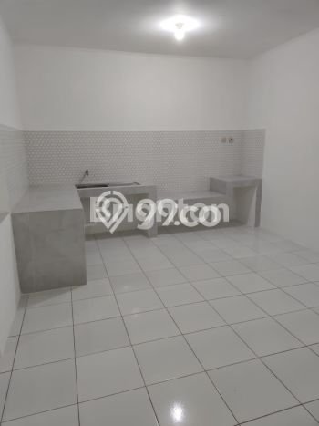 AREA KOMERSIAL! Ruko Kawasan , Luas 400m2m², Jalan Raya AREA KOMERSIAL! Ruko Kawasan , Luas 400m2m², Jalan Raya