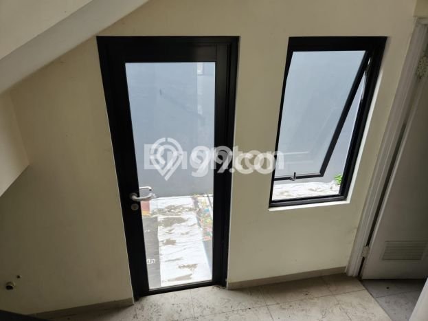 Ruko Paling Dicari LB 213m2 Dijual di Cikupa Ruko Paling Dicari LB 213m2 Dijual di Cikupa