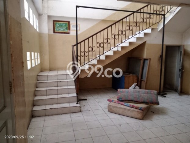 Gudang Dijual di Prime Area Jakarta Selatan Luas 1000m2 Gudang Dijual di Prime Area Jakarta Selatan Luas 1000m2