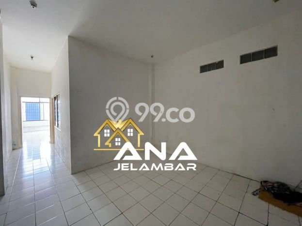 Gudang Disewa di Jakarta Barat dengan LB 220m2 Area Komersial Ramai Gudang Disewa di Jakarta Barat dengan LB 220m2 Area Komersial Ramai