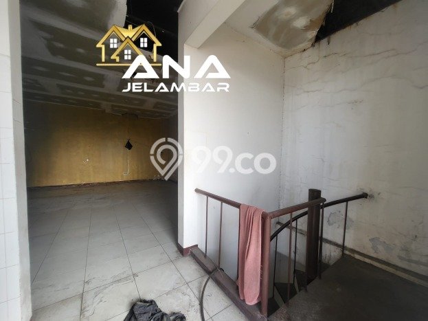Unit Ruko Dijual di Jakarta Barat LT 97m2 & LB 257m2 Unit Ruko Dijual di Jakarta Barat LT 97m2 & LB 257m2