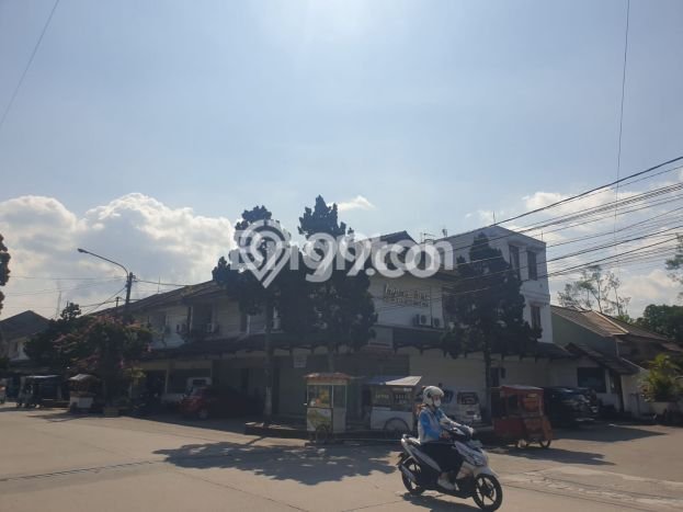 Lokasi Strategis! Dijual Ruko Bisnis di Astanaanyar, Bandung Kondisi Bagus Lokasi Strategis! Dijual Ruko Bisnis di Astanaanyar, Bandung Kondisi Bagus