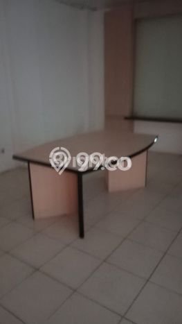 Unit Ruko Dijual di Jakarta Barat LT 75m2 & LB 375m2 Unit Ruko Dijual di Jakarta Barat LT 75m2 & LB 375m2