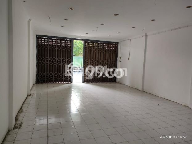 Unit Ruko Dijual di Wates Kediri Luas Tanah 220m2, Luas Bangunan 220m2 Unit Ruko Dijual di Wates Kediri Luas Tanah 220m2, Luas Bangunan 220m2