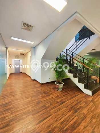 Kantor Bagus Dijual di Ragunan Jakarta Selatan Strategis Cocok untuk Kembangkan Bisnis Kantor Bagus Dijual di Ragunan Jakarta Selatan Strategis Cocok untuk Kembangkan Bisnis