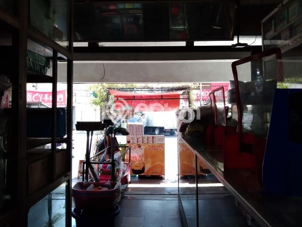 Ruko Disewakan di Terban, Luas 280m², Lokasi Premium Ruko Disewakan di Terban, Luas 280m², Lokasi Premium
