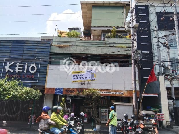 Ruko Disewakan di Terban, Luas 280m², Lokasi Premium Ruko Disewakan di Terban, Luas 280m², Lokasi Premium