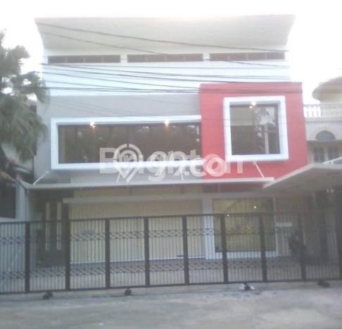 Unit Ruko Dijual di Jakarta Timur LT 300m2 & LB 375m2 Unit Ruko Dijual di Jakarta Timur LT 300m2 & LB 375m2