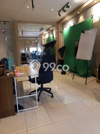 Ruko Komersial Dijual di Kebayoran Lama Jakarta Selatan LT 209m2 & LB 393m2 Ruko Komersial Dijual di Kebayoran Lama Jakarta Selatan LT 209m2 & LB 393m2