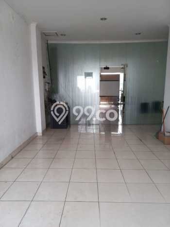 Ruko Komersial Dijual di Kebayoran Lama Jakarta Selatan LT 209m2 & LB 393m2 Ruko Komersial Dijual di Kebayoran Lama Jakarta Selatan LT 209m2 & LB 393m2