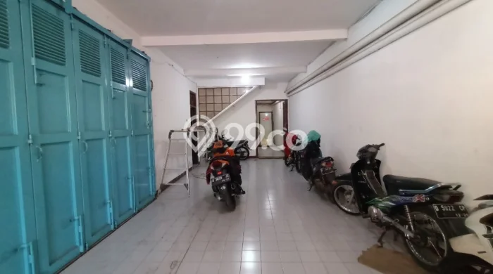 Ruko Bagus Dijual LB 200m2 Lokasi Strategis Bandung Area Cocok untuk Bisnis Ruko Bagus Dijual LB 200m2 Lokasi Strategis Bandung Area Cocok untuk Bisnis