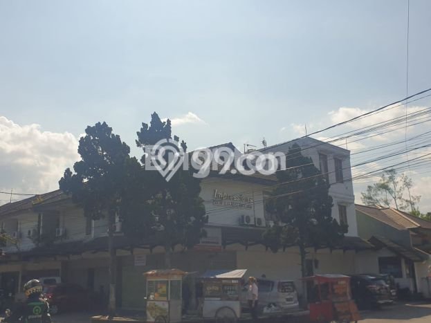 Ruko Paling Dicari LB 246m2 Dijual di Astanaanyar Ruko Paling Dicari LB 246m2 Dijual di Astanaanyar
