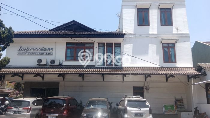 Ruko Paling Dicari LB 246m2 Dijual di Astanaanyar Ruko Paling Dicari LB 246m2 Dijual di Astanaanyar
