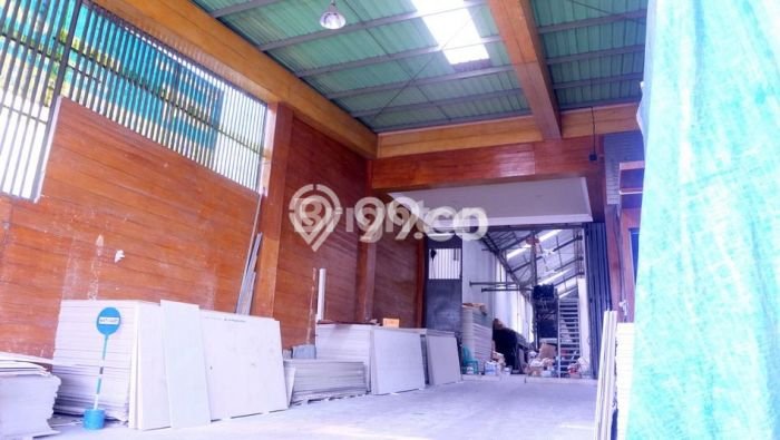 Dijual! Gudang di Majapahit Semarang LT 530m2 / LB 470m2 Kawasan Bisnis Dijual! Gudang di Majapahit Semarang LT 530m2 / LB 470m2 Kawasan Bisnis