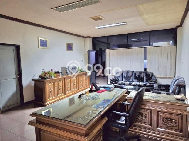 Unit Ruko Dijual di Mamajang Makassar Luas Tanah 240m2, Luas Bangunan 240m2 Unit Ruko Dijual di Mamajang Makassar Luas Tanah 240m2, Luas Bangunan 240m2