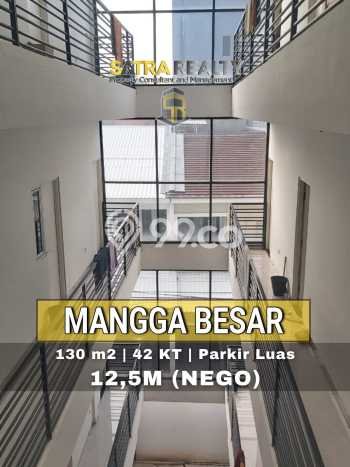 Komersial Dijual di Prime Area Jakarta Barat Luas 290m2 Komersial Dijual di Prime Area Jakarta Barat Luas 290m2