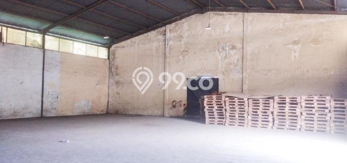 Unit Gudang Paling Strategis di Kiaracondong Bandung dengan LB 300m2 Unit Gudang Paling Strategis di Kiaracondong Bandung dengan LB 300m2