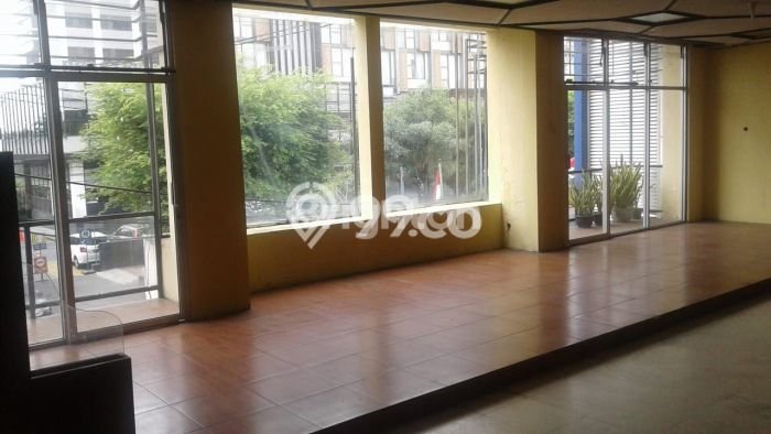 Ruko Bagus LT 341m2 LB 1023m2 Dijual di Kraton Yogyakarta Ruko Bagus LT 341m2 LB 1023m2 Dijual di Kraton Yogyakarta