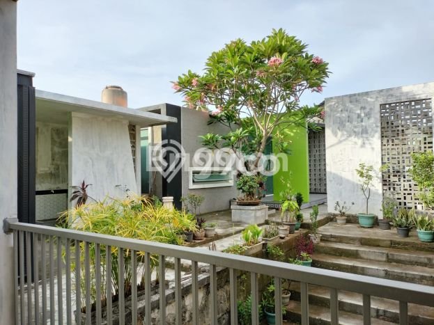 Komersial Bagus Dijual LB 300m2 Lokasi Strategis Jakarta Selatan Area Cocok untuk Berbisnis Komersial Bagus Dijual LB 300m2 Lokasi Strategis Jakarta Selatan Area Cocok untuk Berbisnis