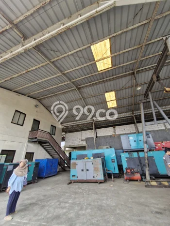 Lokasi Strategis! Dijual Gudang Bisnis di Cakung, Jakarta Timur Kondisi Bagus Lokasi Strategis! Dijual Gudang Bisnis di Cakung, Jakarta Timur Kondisi Bagus