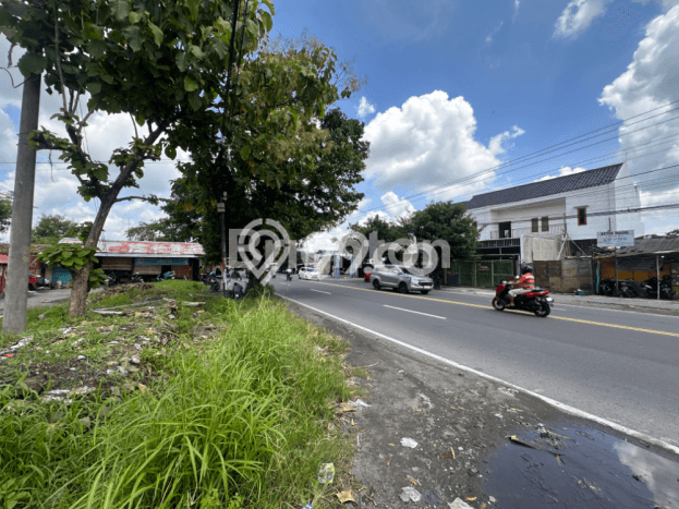 Dijual Gudang di Colomadu Solo LT 12500m2 / LB 1600m2 Dijual Gudang di Colomadu Solo LT 12500m2 / LB 1600m2