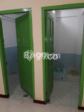 Disewakan Ruko komersial di Jebres luas bangunan 170m2 Disewakan Ruko komersial di Jebres luas bangunan 170m2