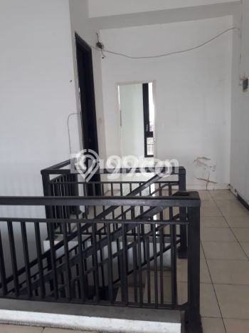 Ruko Kawasan Pondok Tjandra, Luas 153m², Lokasi Bisnis, Disewakan Ruko Kawasan Pondok Tjandra, Luas 153m², Lokasi Bisnis, Disewakan