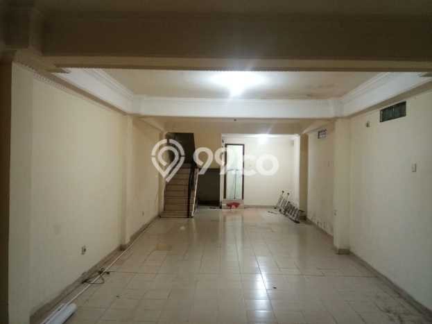 Ruko Area Komersial di Grogol, Luas 192m², Siap Usaha Ruko Area Komersial di Grogol, Luas 192m², Siap Usaha