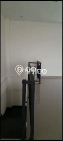 AREA BERKEMBANG! Ruko Disewakan Kawasan Wiyung, Luas 420m2m², Ready Bisnis AREA BERKEMBANG! Ruko Disewakan Kawasan Wiyung, Luas 420m2m², Ready Bisnis