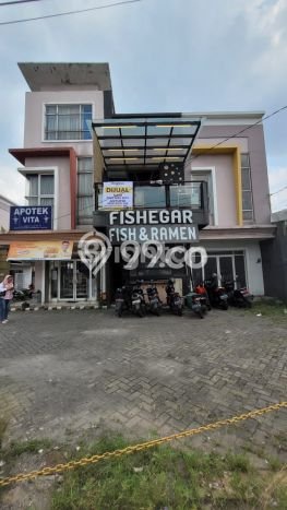 KEUNTUNGAN BERLIPAT! Ruko di , Luas 120m2m², Posisi Mainroad KEUNTUNGAN BERLIPAT! Ruko di , Luas 120m2m², Posisi Mainroad