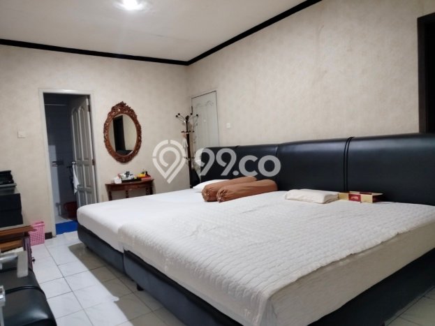 Unit Gudang Dijual di Jakarta Timur LT 649m2 & LB 560m2 Unit Gudang Dijual di Jakarta Timur LT 649m2 & LB 560m2