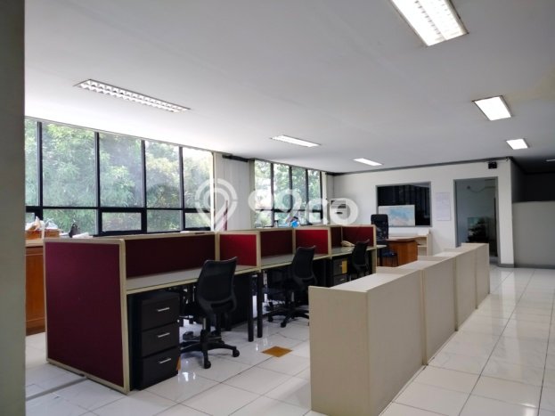 Unit Gudang Dijual di Jakarta Timur LT 649m2 & LB 560m2 Unit Gudang Dijual di Jakarta Timur LT 649m2 & LB 560m2