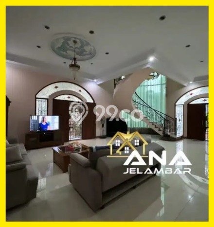 Ruko Dijual di Jakarta Barat LT 300m2 & LB 618m2 Lokasi Terbaik! Ruko Dijual di Jakarta Barat LT 300m2 & LB 618m2 Lokasi Terbaik!