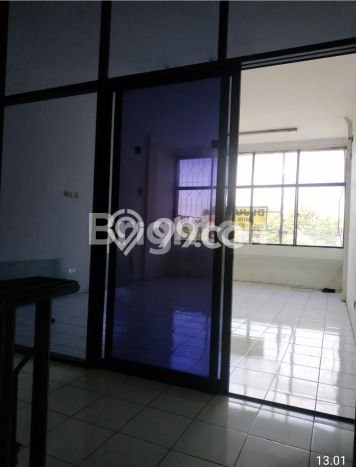 Ruko Bagus Dijual LB 180m2 Lokasi Strategis Jakarta Barat Area Cocok untuk Bisnis Ruko Bagus Dijual LB 180m2 Lokasi Strategis Jakarta Barat Area Cocok untuk Bisnis