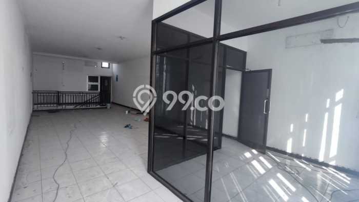 Unit Ruko Dijual di Pedurungan Semarang Luas Tanah 120m2, Luas Bangunan 150m2 Unit Ruko Dijual di Pedurungan Semarang Luas Tanah 120m2, Luas Bangunan 150m2