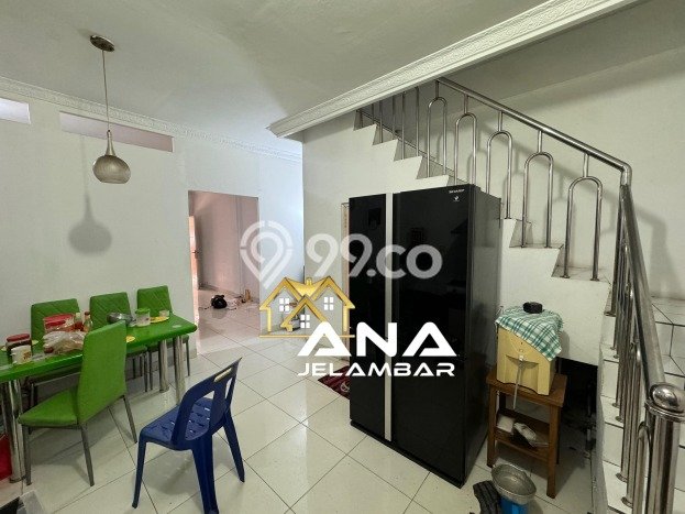 Unit Gudang Dijual di Jakarta Barat LT 71m2 & LB 150m2 Unit Gudang Dijual di Jakarta Barat LT 71m2 & LB 150m2