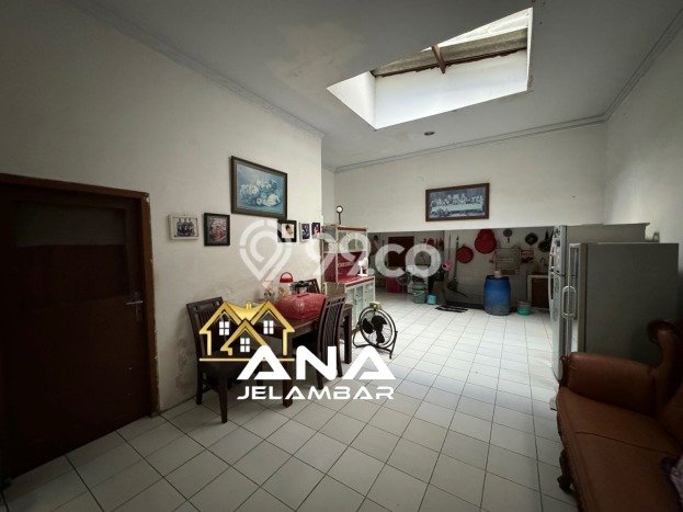Komersial Bagus Dijual di Jelambar Jakarta Barat Strategis Cocok untuk Kembangkan Bisnis Komersial Bagus Dijual di Jelambar Jakarta Barat Strategis Cocok untuk Kembangkan Bisnis